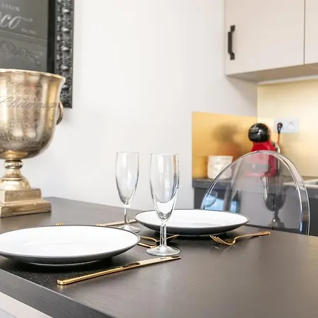 Le Barocci Port Venus - Appartement Luxe - Vue Port - Piscine - Parking - Village Naturiste *